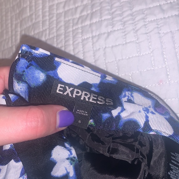 Express Mini Skirt - Picture 2 of 3